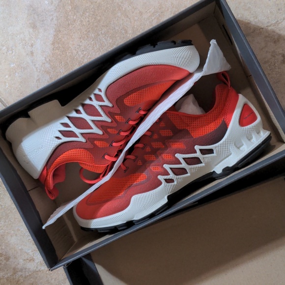 Brand new Women's ECCO Biom AEX Trainer Running Shoes, 6-6.5 / 37 (fit US7-EU38) - Picture 5 of 5